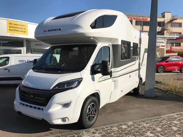 Adria Coral XL Axess 670 SP (A270) Adria Coral XL Axess 670 SP (A270)